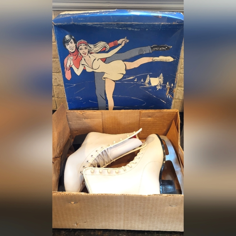 Vintage White Lake Placid Flyer Aerflyte Figure Blades  Size 5
